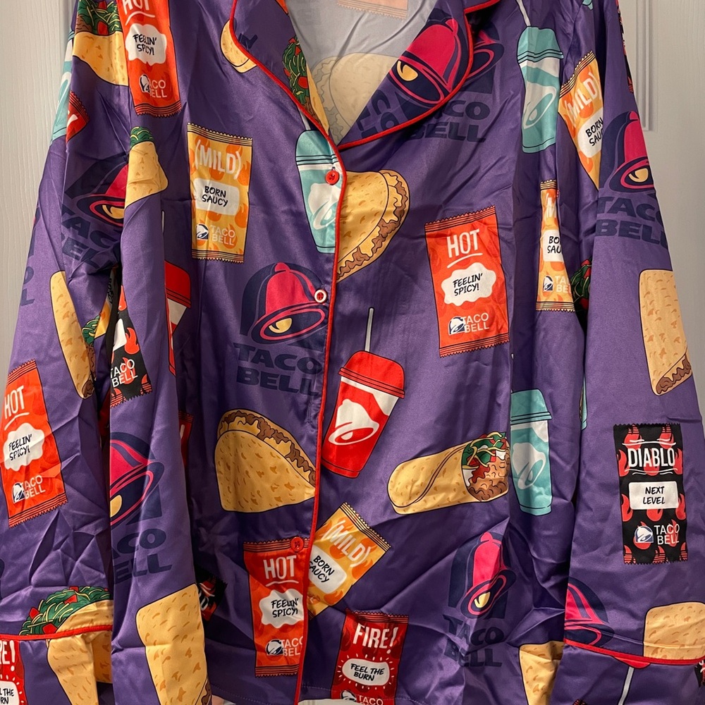 Taco Bell Women's Purple Novelty Pajama set